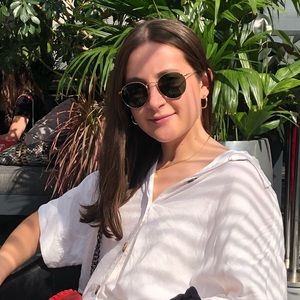 Meet your Posher, Juliana